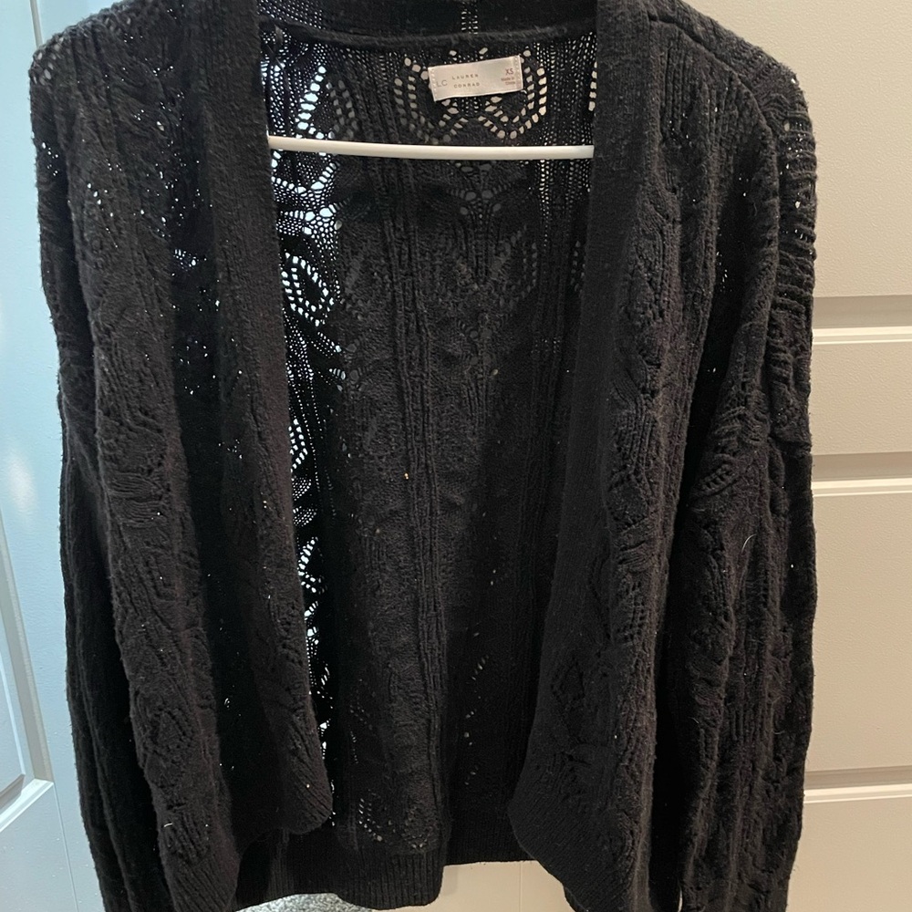 LC Lauren Conrad Black Open-Front Cardigan